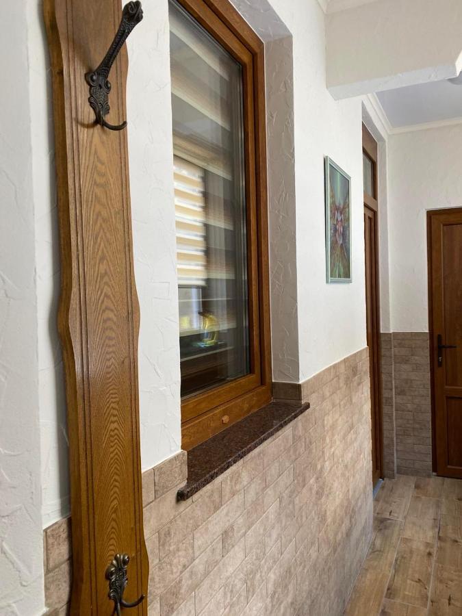 Апартаменти Біля Філармонії تشيرنيفتسي المظهر الخارجي الصورة